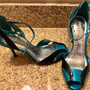 Brand new BCBG heels